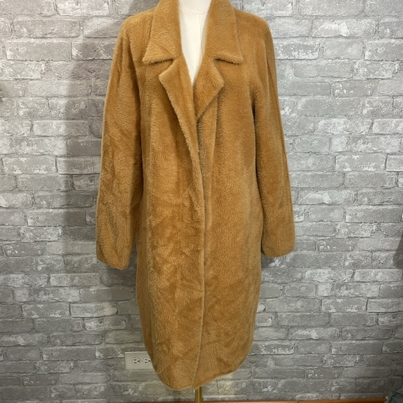 Cyrus Tan Teddy Snap Sweater Coat - Picture 1 of 8